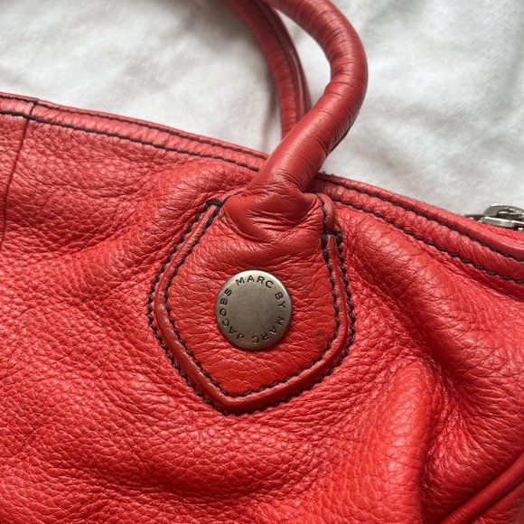 MARC BY MARC JACOBS *RARE* CROSSBODY HANDBAG WITH TOP HANDLE - Picture 3 of 9